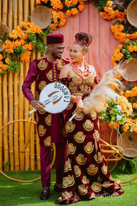 Nancy & James Rocked Isiagu for their White Wedding Isiagu Styles For Couples, Isi Agu Gown Styles For Ladies, Igbankwu Attire, Isi Agu Styles For Ladies, Isiagu Styles For Men, Akara Traditional Dresses, Isiagu Styles For Ladies, Igbo Fashion, Igbo Attire