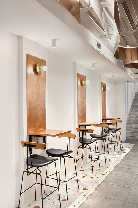 Cafe Studio Design, Coffee Reception Design, Tiny Coffee Shop Design Interior, Office Coffee Shop, Tiny Bar Ideas, Commercial Coffee Bar Design, Tiny Coffee Shop Design, Industrial Cafe Design, Tiny Cafe Design