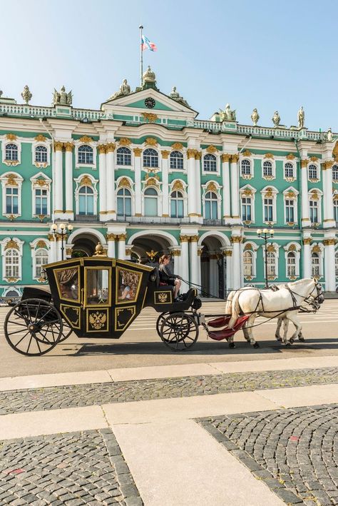 Tsar Russia Aesthetic, Russia Palace, Russian Baroque, Russian Palace, French Chateau Mansion, Omsk Russia, Winter Palace St Petersburg, Russia Landscape, The Winter Palace