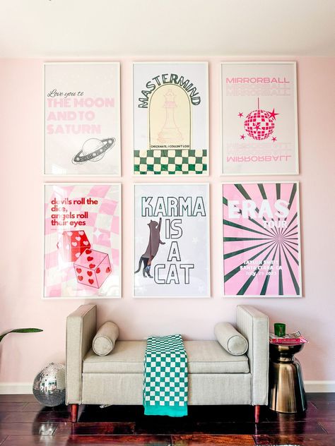 Taylor Swift Inspired Posters - Printable Included - Treehouse Threads Taylor Swift Aesthetic Home Decor, Taylor Swift Free Prints, Taylor Swift Sign Ideas, Taylor Swift Dorm Room Ideas, Taylor Swift Living Room, Taylor Swift Inspired Wall Art, Taylor Swift Bathroom Decor, Taylor Swift Bathroom, Taylor Swift Themed Room Ideas