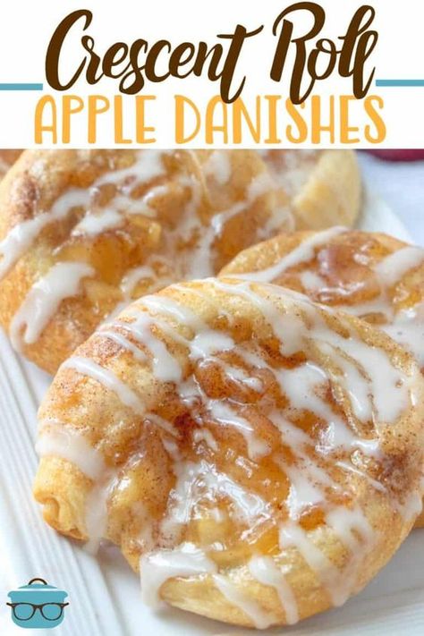 CRESCENT ROLL APPLE DANISHES (+Video) - breakfast #breakfast #dessert Cinnamon Danish Pastry, Croissant Roll Dessert Recipes, Breakfast Crossaints Ideas, Peach Danish, Apple Danish Recipe, Apple Crescent, Crescent Roll Apple, Pastry Rolls, Apple Danish