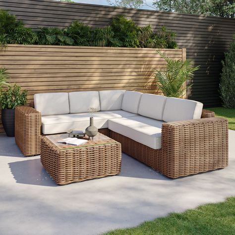 5 Seater Thick Light Rattan Corner Sofa Set with Griege Cushions - Como Garden Relaxing Area Outdoor Seating, Garden Sofa Ideas, Sala Set Design, Outside Furniture Patio, Outside Sofa, Rattan Furniture Outdoor, Minimalist Outdoor Furniture, Wicker Patio Furniture Ideas, Outdoor Rattan Furniture