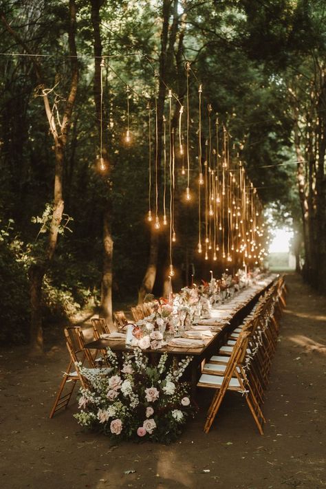 Enchanted Forest Wedding Theme, Cottage Core Wedding, Wildflower Wedding Theme, Nature Themed Wedding, Cottagecore Wedding, Forest Theme Wedding, Garda Lake, Earthy Wedding, Dream Wedding Decorations