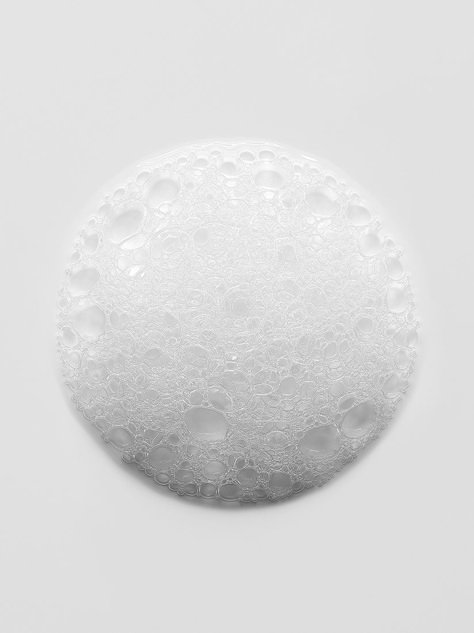 Skincare textures on Behance Texture Photography, Cosmetics Photography, Beauty Products Photography, Foto Tips, Beauty Shots, Water Droplets, Web Design Company, Craft Shop, White Aesthetic