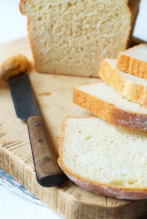 King Arthur Bread, King Arthur Flour Recipes, Sandwich Bread Recipe, Sandwich Loaf, Bread Soft, King Arthur Baking, Oatmeal Bread, Sandwich Bread Recipes, Classic Sandwich