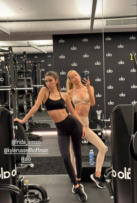 Frida Aasen Workout, Cindy Mello Style, Frida Aasen Style, Workout Ootd, Pilates Aesthetic, Frida Aasen, Cindy Mello, Workout Fits, Fitness Inspiration Body