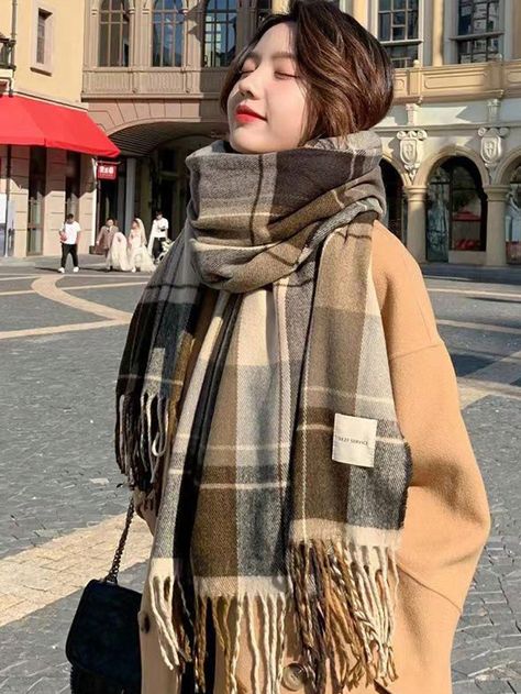 Coffee Brown  Collar  Cashmere  Plush Scarf Embellished   Women Accessories Pola Kotak, Winter Shawl, Winter Plaid, Striped Scarves, Styl Boho, Warm Scarf, Plaid Fashion, Fashion Pattern, Wool Plaid