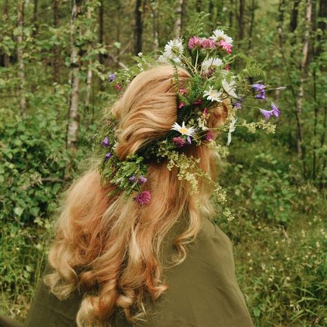 Oc California, Behind Blue Eyes, Flowers In Her Hair, Fantasy Magic, Fairy Aesthetic, Cottage Core Aesthetic, Fairy Girl, Cottagecore Aesthetic, + Core + Aesthetic