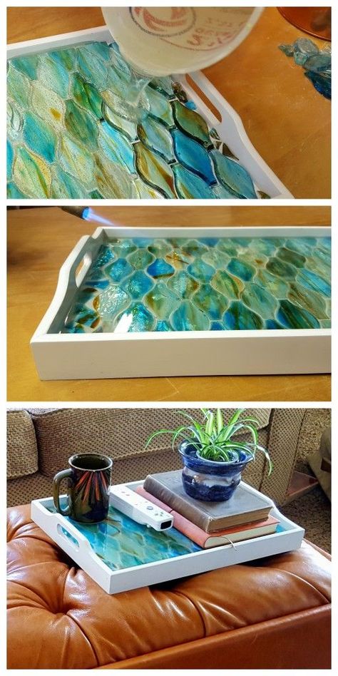 Make an old tray into a gorgeous decorative mosaic tray using just about ANYTHING as the mosaic! {Reality Daydream} Recycler Diy, Leftover Tile, Mosaic Tray, زجاج ملون, Decoration Shabby, Diy Ombre, Ge Bort, Mosaic Stained, Dekor Diy