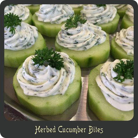 Herbed Cucumber Bites—Perfect for showers, cocktail parties, or tea parties! Cucumber Bites, Tea Party Food, Bridal Shower Food, Läcker Mat, Shower Food, Tea Sandwiches, Snacks Für Party, Easter Dinner, Small Bites