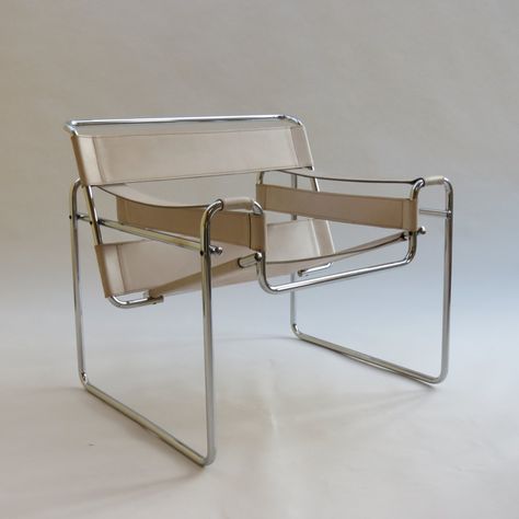 B3 Wassily Chair In Cream Leather by Marcel Breuer Gavina, Italy 1960s | #122566 Marcel Breuer Chair, Breuer Chair, Poltrona Design, Wassily Chair, Iconic Chairs, Marcel Breuer, Décor Boho, Take A Seat, Interior Furniture