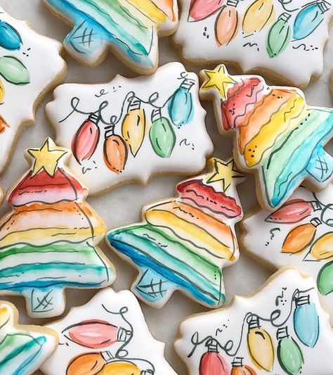 Decorated Cookies Aesthetic, Royal Icing Christmas Tree, Decorated Sugar Cookies Ideas, Biscuits Ideas, Royal Icing Christmas Cookies, Decorated Christmas Cookies, Santa Cake, Jul Mad, Flooding Cookies