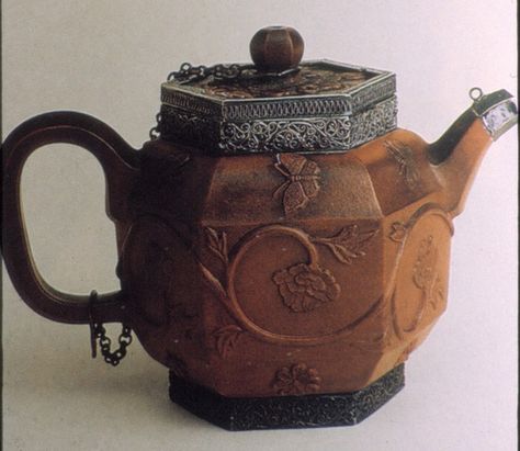 Chinese Tea Pot, Teapots Unique, Silver Teapot, Yixing Teapot, Art Appliqué, Tea Culture, Clay Teapots, Tea Glasses, Teapots And Cups