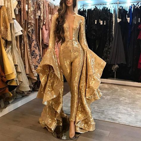 Walter Collection sur Instagram : Who could you see wearing this catsuit ? #waltercollection Gold Prom Gown, Formal Gala Dress, Gold Jumpsuit, Embellished Jumpsuit, Jumpsuit Long Sleeve, Extreme Fashion, Gold Prom, Jumpsuit Long, Evening Jumpsuit