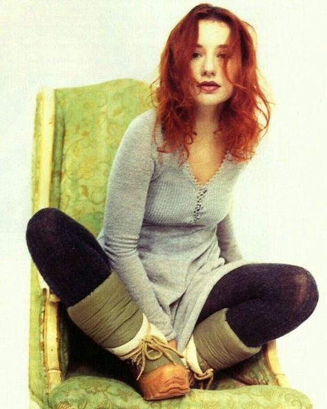 Tori Amos, Red Hair, A Woman, Tights, Green, Red, Hair