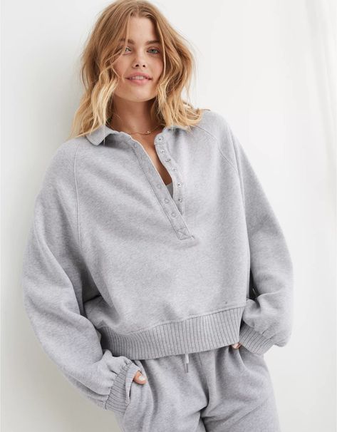 Aerie Quarter Snap Sweatshirt Aerie Sweatshirts, Aerie Quarter Zip, Grey Pullover, Cozy Outfit, Mens Outfitters, Really Cute Outfits, Dream Clothes, Comfy Outfits, American Eagle Outfitters