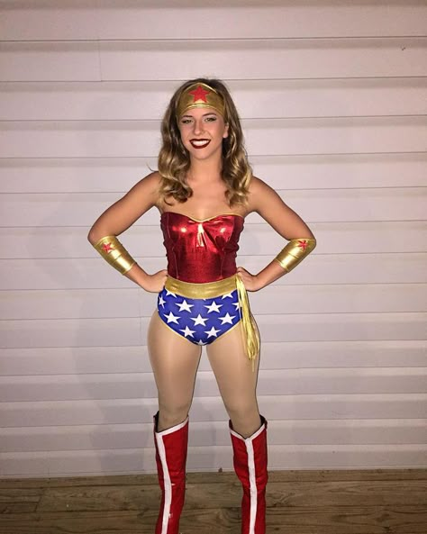 Wonder Woman Costume College, Superwoman Halloween Costume, Wonder Woman Costume Diy, College Costumes, Woman Costumes, Woman Pictures, Not Wearing A Bra, Nude Tights, Woman Cosplay