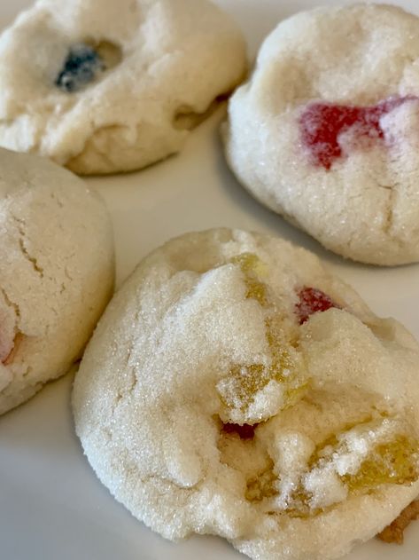 The cookies are heavenly! The cookie is soft and perfectly light, and the surprising addition of sour patch kids won't disappoint you! You've got to try these! Square Cookies, Cabin In The Mountains, Big Cookie, Diet Smoothie Recipes, Family Cabin, Soft Sugar Cookies, I'm Crazy, Sour Patch Kids, Sour Patch