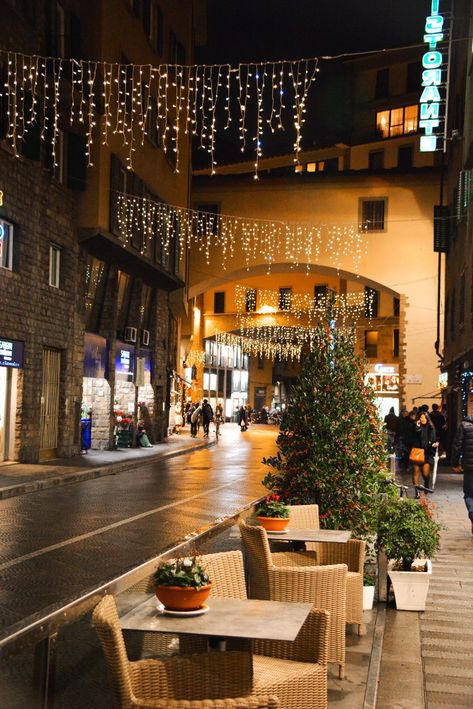 Four Seasons Italy, Italy Christmas Aesthetic, Italy In Christmas, Christmas In Rome Italy, Italy At Christmas, Rome Winter Aesthetic, Rome Italy Winter, Venice Christmas, Italy In The Winter