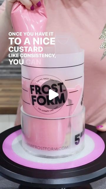 Frost Form® on Instagram: "SWISS MERINGUE BUTTERCREAM TUTORIAL 

Get the recipe & our super handy chart for how much buttercream you need to cover your cake on www.frostform.com 🤗" Frost Form Cake, Frost Form, Meringue Buttercream, Swiss Meringue Buttercream, Swiss Meringue, Meringue, Us Foods, Custard, Birthday Cakes