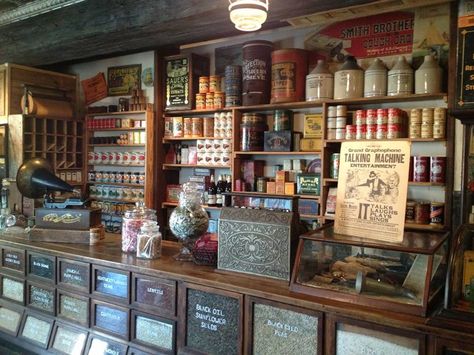 Love the olde MErchantile feel Lake Bar, Natural Apothecary, Old General Stores, Merchandising Retail, Feed Store, Store Counter, Mini Market, Farm Store, Old Gas Stations