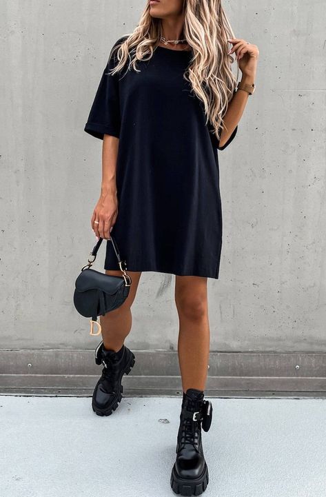 Oversized Black T Shirt, Ribbed Loungewear, Oversize Tshirt Outfits, Long Sleeve Mesh Dress, Oversized Tunic, Black Tunic, Tshirt Outfits, Mini Shirt Dress, Animal Print Dresses