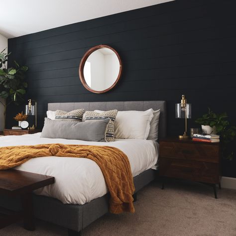 Bay Area design project by Ramona Avenue.  Dark Navy accent shiplap wall. Modern, clean, and fun. Bedroom Navy, Navy Bedrooms, Bedroom Ideas For Couples Modern, Bedroom Accent, Accent Wall Bedroom, Diy Simple, Couple Bedroom, Decor Hanging, Hanging Flowers