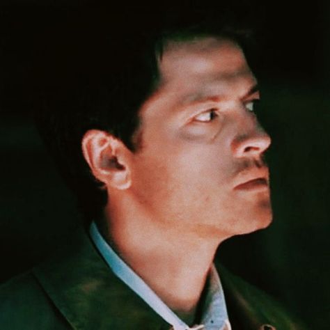 Dean Winchester & Castiel Dean And Castiel Matching Icons, Castiel And Dean Matching Pfp, Dean And Cas Matching Pfp, Destiel Matching Pfp, Destiel Matching Icons, Matching Spn Pfp, Supernatural Matching Pfp, Supernatural Pfps, Castiel Pfp