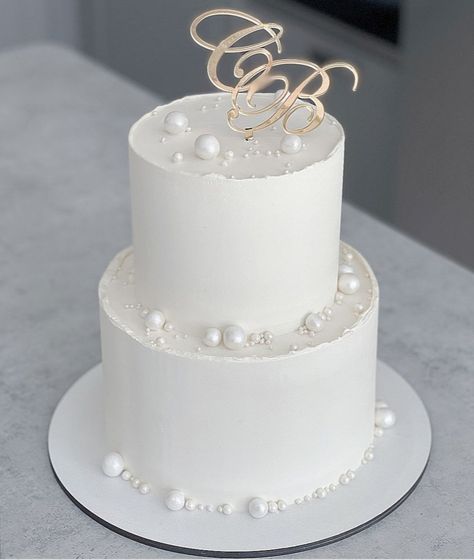 Elegant Wedding Cake Toppers, Fruit Wedding Cake, Wedding Shower Cakes, Wedding Cake Pearls, Wedding Invitation Trends, Wedding Cakes Elegant, Candy Bar Wedding, Cake Recipes Easy Homemade, Gold Cake Topper