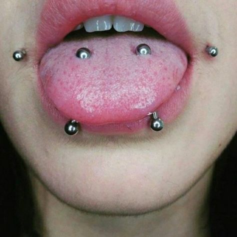 Venom Tongue Piercing, Tongue Piercings, Piercing Inspo, Cool Piercings, Facial Piercings, Cute Piercings, Tongue Piercing, Makeup Tattoos, Body Jewelry Piercing