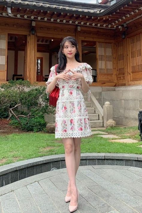 Korean fashion, iu aesthetic Iu Aesthetic, Iu Wallpaper, Cute Floral Dress, Korean Fashion Ideas, Iu Fashion, Sequin Prom Dresses, Quick Outfits, Dress Simple, Dress Suits