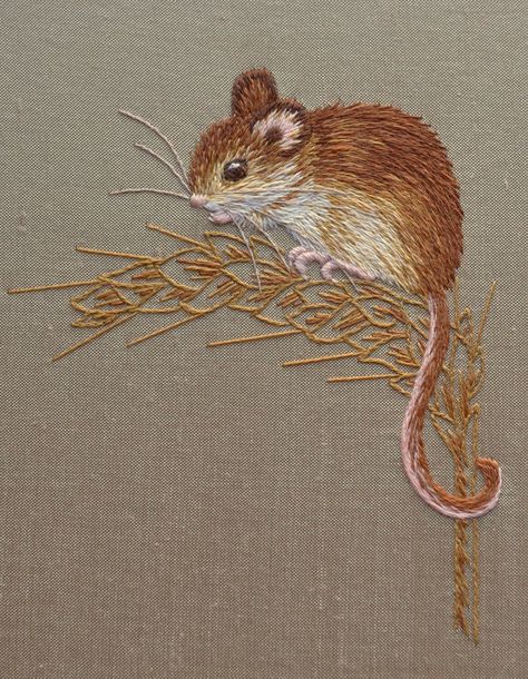 Konst Designs, Harvest Mouse, Brazilian Embroidery, Animal Embroidery, 자수 디자인, Sewing Embroidery Designs, Silk Ribbon Embroidery, Crewel Embroidery, Hand Embroidery Stitches