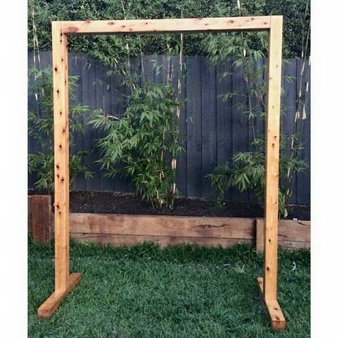 Simple Wedding Arbor Diy, Wooden Arches For Weddings, Diy Wooden Backdrop Stand, Diy Wedding Arch Outdoor, Diy Wooden Arch, Wedding Wooden Arch, Wedding Arch Ideas Diy, Wooden Arch Wedding, Wooden Arch Backdrop