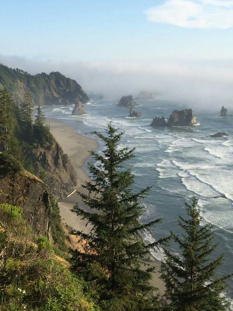 Northern California coastline Photography Hobby, Pretty Landscapes, Adventure Is Out There, Samar, Oregon Coast, Nature Aesthetic, Pretty Places, Nature Travel, Travel Aesthetic