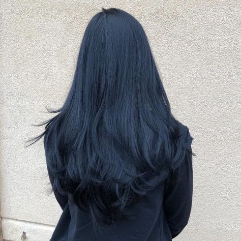 #blueishblackhair Midnight Blue Hair, Blue Black Hair Color, Blue Black Hair, Dark Blue Hair, Black Hair Dye, Hair Tint, Fesyen Rambut, Jet Black Hair, Black Hair Color