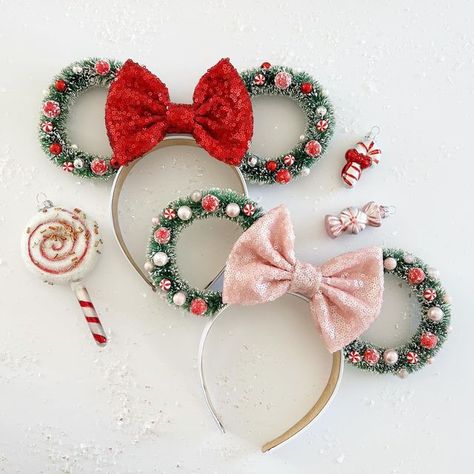 Mini Ears, Peppermint Wreath, Wonderland Crafts, Alice In Wonderland Crafts, Disney Inspiration, Diy Disney Ears, Disneyland Ears, Ideas Navidad, Disney Mickey Ears