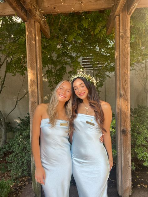 Sorority Recruitment Poses, Pref Round Outfits Sorority, Pref Dresses, Preference Night, Recruitment Decorations, Sorority Formal Dress, Sisterhood Round, Recruitment Dresses, Formal Poses