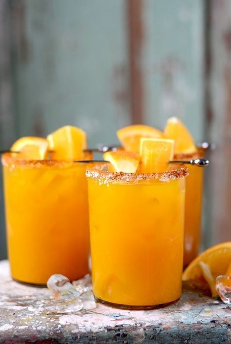 Homemade Simple Syrup, Flavored Margaritas, Sazerac, Gin Fizz, Vodka Drinks, Classic Cocktail, Pretty Drinks, Halloween Drinks, Easy Cocktails