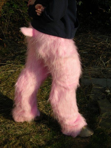 costume Hooves Shoes, Fursuit Hooves, Goat Legs Cosplay, Satyr Legs Diy, Satyr Legs Costume, Satyr Cosplay Diy, Faun Legs Cosplay, Goat Fursona Art, Goat Kemono Fursuit