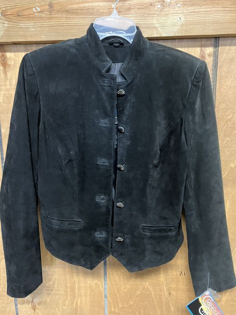 Ladies cripple creek black suede leather jacket, size medium. Button front with pockets, polyester lining, preacher collar. Weather Clothes, Cripple Creek, Suede Leather Jacket, Digital Closet, Chilly Weather, Black Suede, Suede Leather, Vest Jacket, Nike Shoes