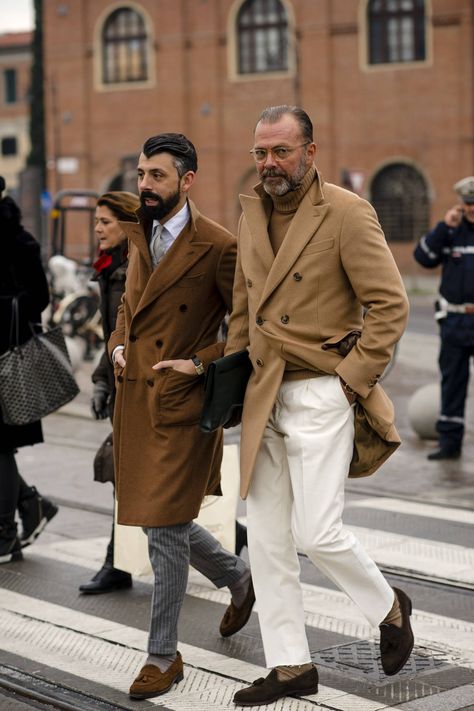 Best street style: Pitti Uomo AW19 | British GQ Pitti Uomo Street Style, London Fashion Week Mens, Streetwear Korean, Best Dressed Man, Men With Street Style, Mens Fashion Rugged, Best Street Style, Men Street, Brown Coat