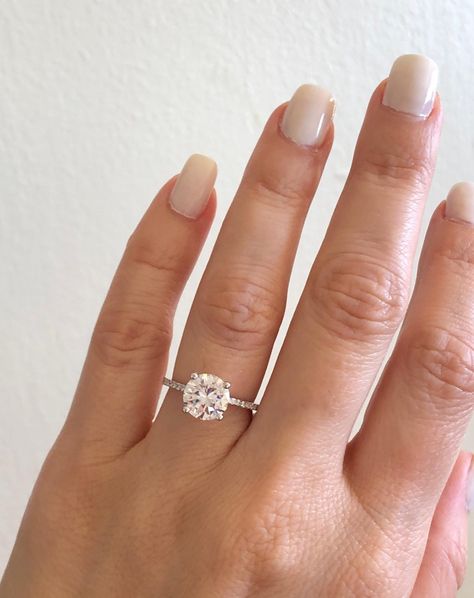 2 Carat Round Solitaire Engagement Ring, Bridal Vibes, Round Solitaire Ring, Round Solitaire Rings, Pretty Engagement Rings, Ring Cuts, Engagement Ring Round, Sage Wedding, Cute Engagement Rings