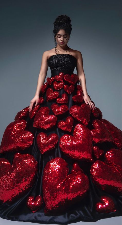 Valentine’s Day 2021 couture Valentine Fashion Photography, Valentine’s Day Costume, Avant Garde Fashion Couture, Deconstructed Fashion, Wonderland Fashion, Valentine Fashion, Deconstruction Fashion, Lizzie Hearts, Red Ball Gown