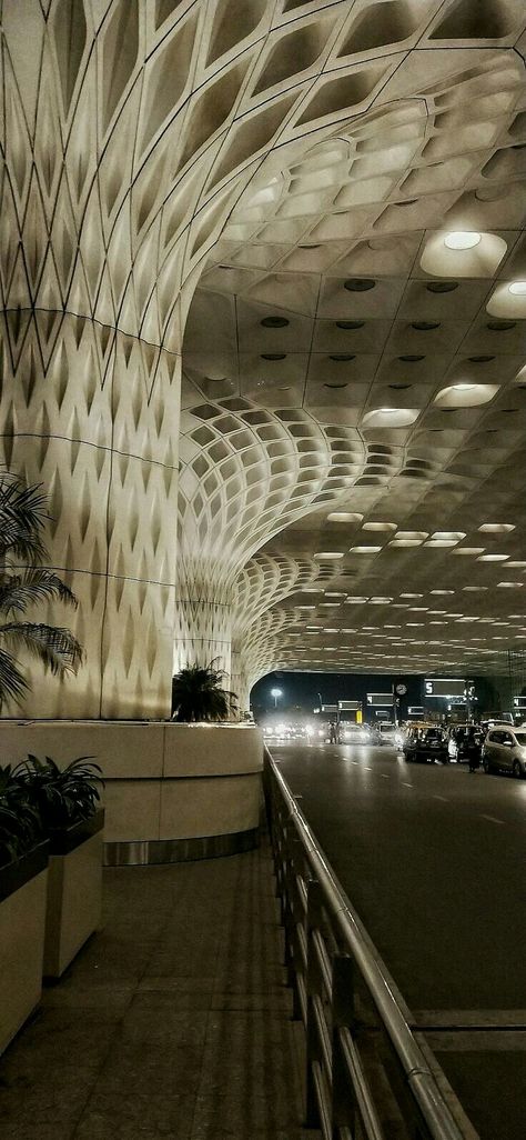 Mumbai airport✈😍👍 Airport Snapchat, Mumbai Trip, Airport Aesthetics, Vegas Airport, Mumbai Travel, Travel Instagram Ideas, Las Vegas Airport, Delhi Airport, City Life Photography