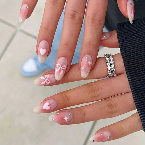 24 pieces of almond powder blusher halo dye&bow&love pattern bright false nails summer series&1 nail Soft Girl Nails Short, Soft Girl Nail Ideas, Blooming Gel Aura Nails, Bow Nail Designs, Pink White Nails, White Nail Art, Summer Acrylic Nails, Trendy Nail Design, Oval Nails