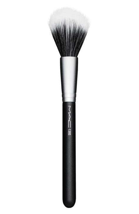 Mac Brushes, Burberry Beauty, Curl Defining Cream, Top Makeup Products, Professional Makeup Brushes, Hydrating Cream, Velvet Matte, It Cosmetics Brushes, Lip Cream