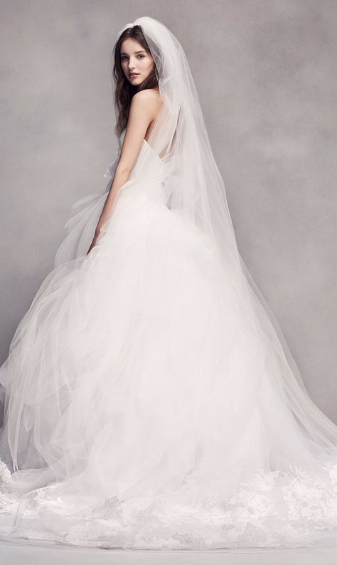 Tulle Ballgown Wedding Dress for 2018 Weddings Tulle Wedding Dress Ballgown, Vera Wang Wedding Gowns, Short Bridal Dress, Wedding Tulle, Ballgown Wedding, Dress Pictures, Wedding Dresses Vera Wang, Davids Bridal Wedding Dresses, White By Vera Wang