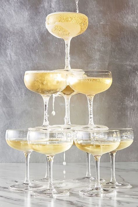 Party Bucket, Pottery Barn Christmas, Stemless Champagne Flutes, Champagne Coupe Glasses, Champagne Tower, Construction Crafts, Mirror Art, Champagne Glasses, Frame Wall Decor