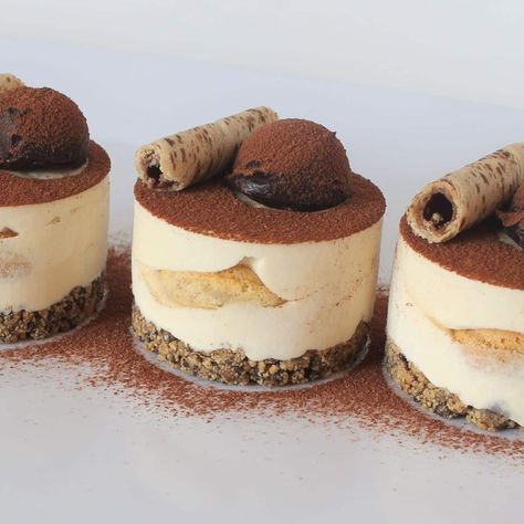 Mini Tiramisu Cheesecakes Recipe: A Sweet Bite of Happiness - Cupcake Savvy’s Kitchen Bar One Cheesecake, Tarimisu Cheesecake, Mini Tiramisu Cake, Mini Tiramisu Cheesecake, Cheesecake Small, Dessert Individual, Individual Tiramisu, Individual Cheesecake, Mini Tiramisu