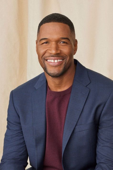 Michael Strahan is not gay. Michael’s fans thought he was gay because of what his second wife, Jean Muggli, said about him in court during their divorce in 2006. Burt Ward, Reggie Bush, Michael Strahan, Hollywood Boulevard, Second Wife, Tv Personality, Tv Host, The Walk, Hollywood Walk Of Fame